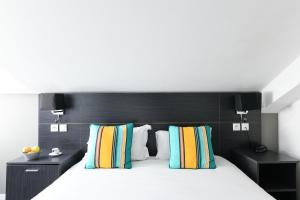Hotels Logis Hotel & Restaurant La Villa Bleue : photos des chambres
