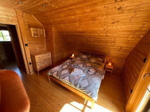 Loghouse Brunka - Escape from life on a highway