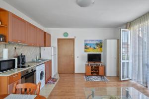 Charming 1-Bedroom Apartment in Ravda by Flat Mаnаger