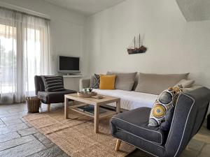 Elegant Villa Eva at Elani Chalkidiki