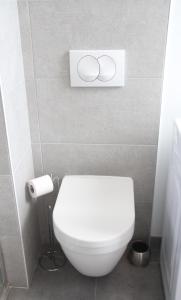 Appartements Le Freesia, a 20m de la plage, 5 min du centre-ville : photos des chambres