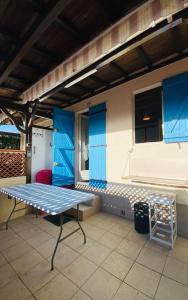 AGENCE JF IMMO-Villa de vacances 6 pers avec piscine proche plage - V0818