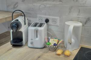 TOP renovated 1 bedroom near Palais 2P1 by RIVAEVENT