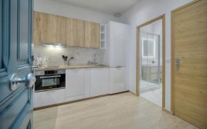 TOP renovated 1 bedroom near Palais 2P1 by RIVAEVENT