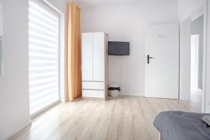 Lake&City - Komfortowe pokoje blisko Majaland, jeziora, lasu oraz serca Trójmiasta