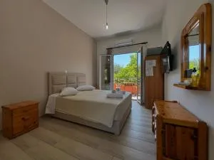 Athina Studios - Doukádes