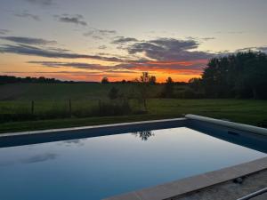 Maisons de vacances Longere bressane. : photos des chambres