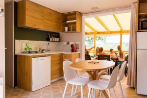 Campings Camping La Chapouliere : photos des chambres