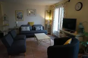 Bastide de l'Escalette, charmante Bastide pour 6 personnes avec piscine - Sagriès