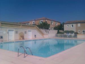 Maisons de vacances Bastide de l-Escalette, charmante Bastide pour 6 personnes avec piscine : Maison 3 Chambres