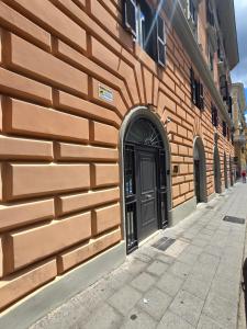 The Etrurian Rapsody