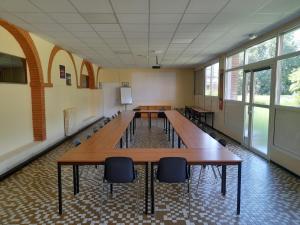 Hotels Centre Louis Ormieres : photos des chambres