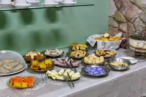 EMS HOTEL - 孔戈尼亚斯