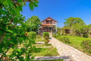 LEISURE Vintage Resort