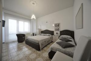 WAST-HOST by MICHELANGELO