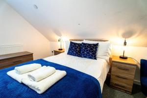 3 Bedroom Flat, Walking Distance to City Centre & Amazing Food at your door step