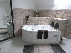 Maisons d'hotes A 2 pas d AZAY : photos des chambres