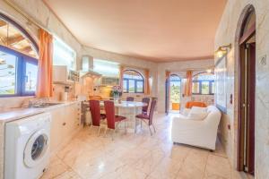 Pacos Resort Family Villa 14