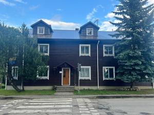 Salako svečių namai