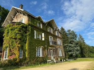 Villas Private Oasis: Luxe 20-guest Estate, Jacuzzi, 8 Ha : photos des chambres