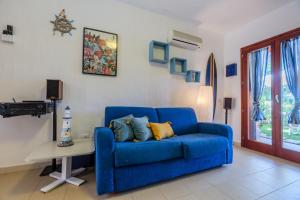 Porto Pino, Garden and Pool