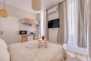 Short Time Suites Toulon Centre 2 " LE COSY" Check-in auto