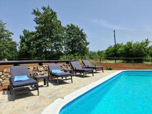 SPA HOLIDAY HOUSE REŽEK - Lovinac