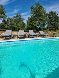 SPA HOLIDAY HOUSE REŽEK - Lovinac