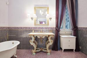 Luxury in Piazza di Spagna