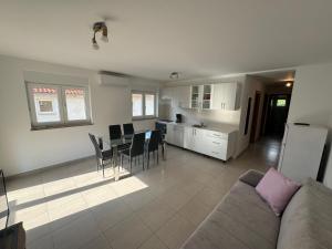 Villa Sbay - Apartma 2 