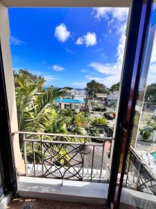 Abrico Seaview Apartment