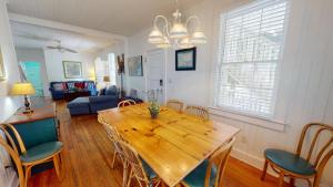 Old Magnolia House by Tybee Vacation Rentals