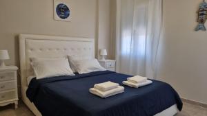 Seaside Luxury Suites by Sarigianni