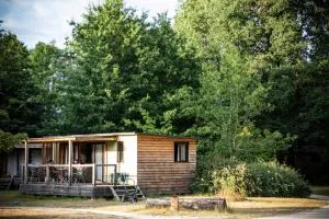 Huttopia Les Châteaux - Montrieux-en-Sologne