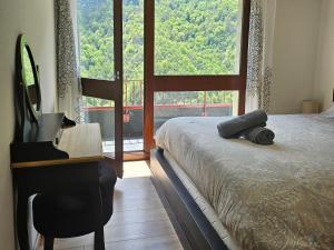 Appartements GITE LE BELVEDERE AU REFUGE DU PHOENIX, ECHEVIS : photos des chambres