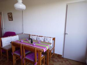 2 Pièces avec Terrasse, Piscine et Box – Centre Ville La Grande Motte - FR-1-328-97