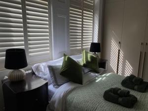 Luxury 2-Bed Flat with Garden in Hampstead Mansion