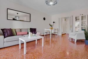 Los Porches 4D By IVI Real Estate