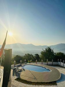 Rezidenca Dozhlani with Private Pool & Yard