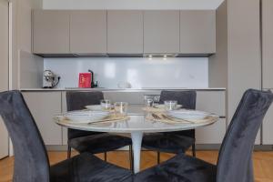 Elegant Home with Terrace by Wonderful Italy