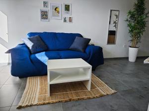 Cozy Old Town Apartment