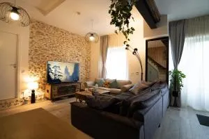 Jolie maison dans la forêt - Chauvry