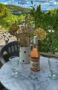 La Terrasse - Entire townhouse in hilltop village