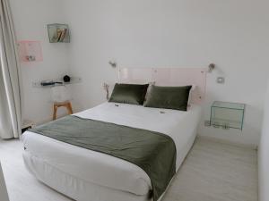 Hotels Ideal Sejour Cannes - Stylish Boutique Hotel with quiet garden : photos des chambres