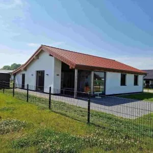 G1 Eingezäuntes Haus mit Kamin in Eckwarderhörne - Großwürden