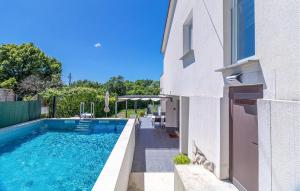 Lovely Home In Labin With Wifi