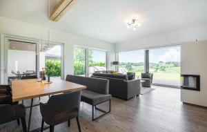 Villa Mit Pool In Stegersbach
