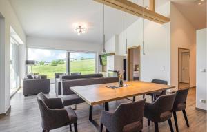 Villa Mit Pool In Stegersbach