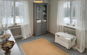 4 Bedroom Stunning Home In Närkesberg