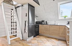 Beautiful Home In Spøttrup With Kitchen